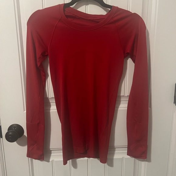 Lululemon Swiftly long sleeve shirt in red. Like new condition. Size 2. - Picture 1 of 3